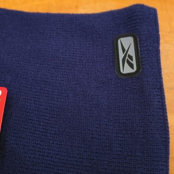 REEBOK BRAND NAVY BLUE COLD WEATHER BEANIE ONE SIZE FITS MOST - Picture 3 of 11
